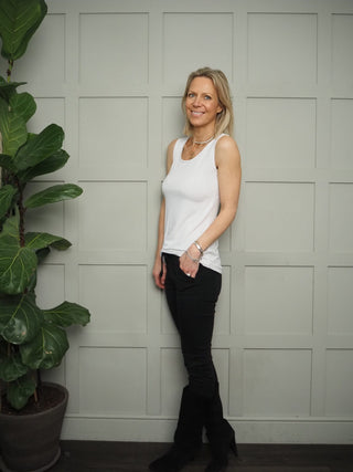 Milli Essential Vest - Black