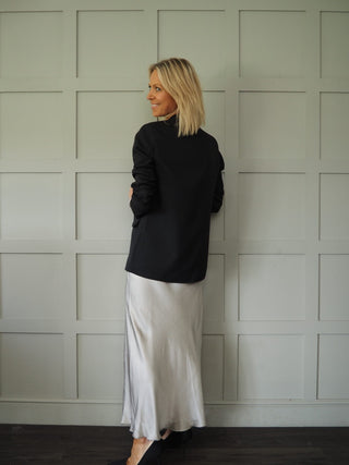 Sian Single-Breasted, Lined Blazer with Faux Pockets and No Fastenings - Black