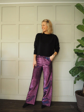 Suri Round Neck, Cashmere Mix Jumper - Black and Ivory