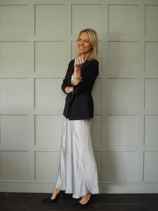 Sian Single-Breasted, Lined Blazer with Faux Pockets and No Fastenings - Black