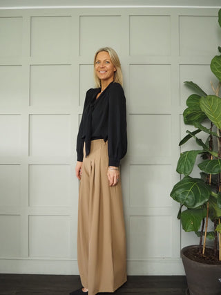 Risico Long Sleeve Silk Feel Tie Front Blouse by Emme - Black