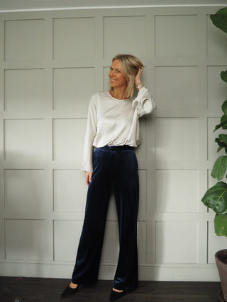 Quincy Long Sleeved Top - Black, Gold, Oyster