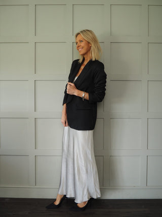 Sian Single-Breasted, Lined Blazer with Faux Pockets and No Fastenings - Black