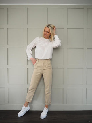 Saskia Chinos - Sand