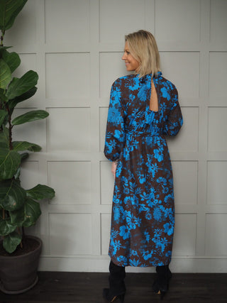 Nyx Long Sleeved Midi Dress with Front High Neck &amp; Back Cut Out Detail - Blue/Chocolate