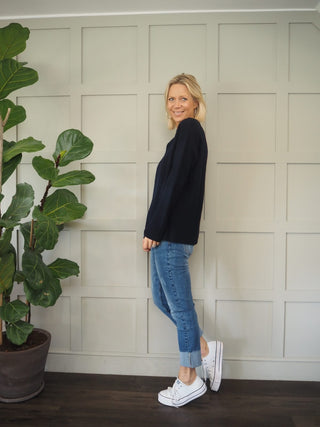 Cashmere Mix Round Neck Jumper - Black