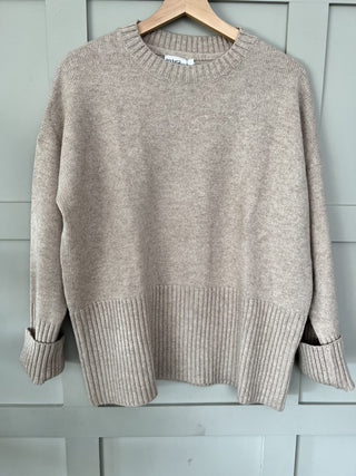 Cashmere Mix Round Neck Jumper - Black