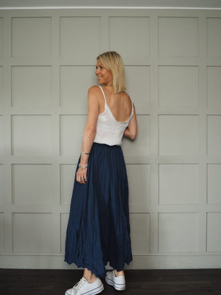 Annie Scalloped V Neck Camisole with Spaghetti Straps - Off White