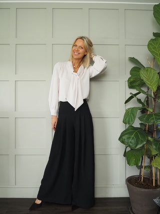 Risico Long Sleeve Silk Feel Tie Front Blouse by Emme - Black