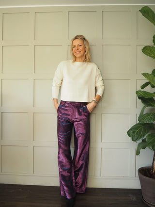 Suri Round Neck, Cashmere Mix Jumper - Black and Ivory