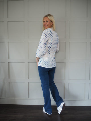 Diamond Long Sleeve Blouse with Ruffle Collar - Off White/Blue