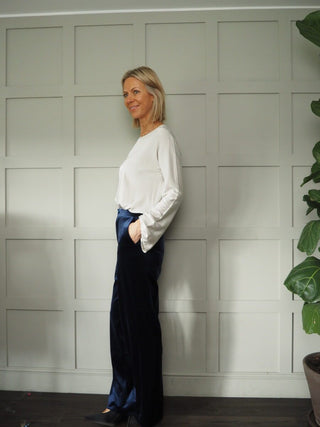 Quincy Long Sleeved Top - Black, Gold, Oyster