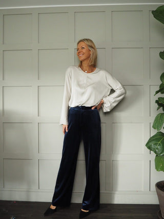 Quincy Long Sleeved Top - Black, Gold, Oyster