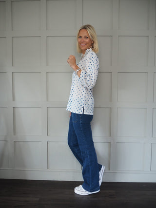 Diamond Long Sleeve Blouse with Ruffle Collar - Off White/Blue