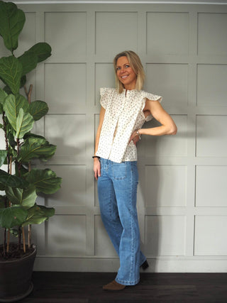 Axelle Short Cap Sleeved Floral Blouse - Cream