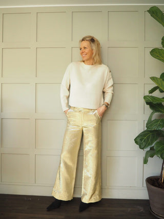 Suri Round Neck, Cashmere Mix Jumper - Black and Ivory