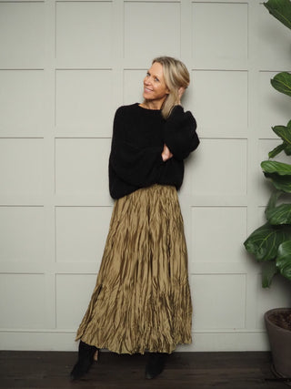 Houla Round Neck Jumper with Ribbing Detail - Black, Ecru and Khaki