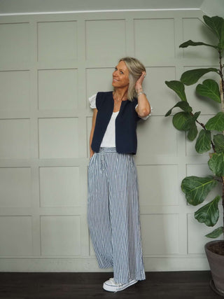 Gigi Eco-Cotton Relaxed Fit Knitted Sleeveless Cardigan, No Fastening by Luella - Navy Blue