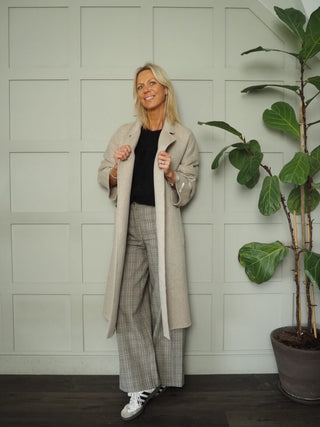 Xena Classic Overcoat with ‘Drape &amp; Lapel’ Design &amp; Detachable Tie Belt Fastening - Oatmeal