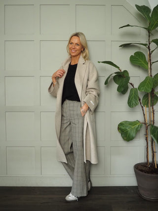 Xena Classic Overcoat with ‘Drape &amp; Lapel’ Design &amp; Detachable Tie Belt Fastening - Oatmeal