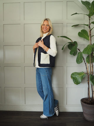 Swift Reversible Quilted and Faux Shearling Gilet - Camel, Khaki and Navy Blue