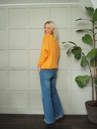 Nile Deep V-Neck Alpaca Mix Jumper - Bright Pink, Orange