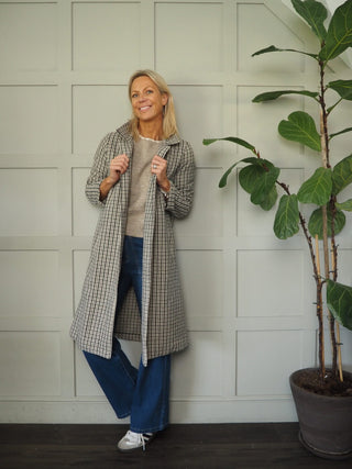 Celsey Single Breasted Coat, with Button Fastening &amp; Pockets by Humility - Houndstooth Grey/Black/Oatmeal