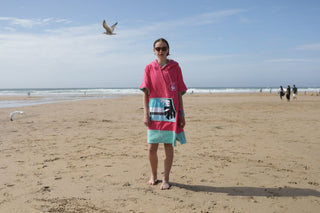 Beach Poncho - Pink Wave