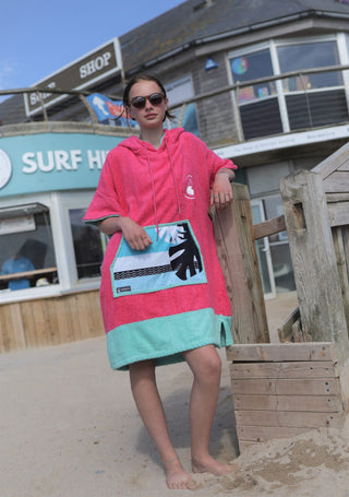 Beach Poncho - Pink Wave