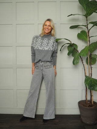 Macy Wide Leg Jeans With Plaited Detail - Grey