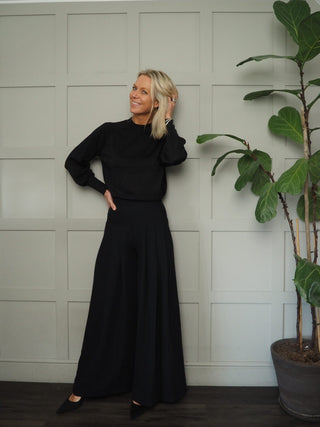 Mobbe Long Sleeve Lurex Jumper with Round Neck &amp; Fitted Cuffs by BYoung - Black and Navy Blue