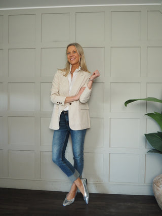 Cheltenham Single-Breasted Pinstripe, Linen Mix Blazer, Best Seller - Oatmeal