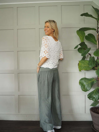 Chantel Circular Crochet Scalloped Jumper - Natural and Off-White