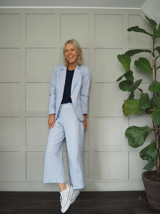 Lou Lou Single-Breasted, Lined Pin Striped Blazer with a Button and Faux Pockets - Black and Blue