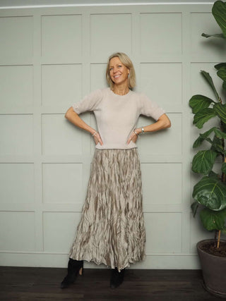 Fleur Short Sleeve Jumper with Enamel Flower Buttons on Cuffs - Khaki and Oatmeal