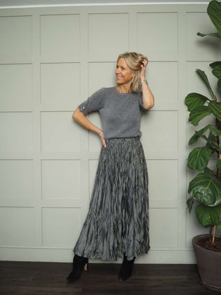 Fleur Short Sleeve Jumper with Enamel Flower Buttons on Cuffs - Khaki and Oatmeal