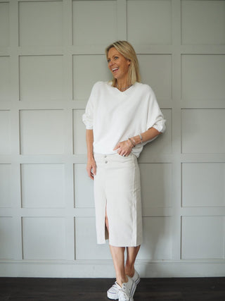 Jodie V-Neck Front &amp; Back, 3/4 Sleeve Batwing Jumper - Cobalt Blue, Fuchsia Pink and Off White