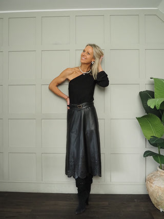 Tacha Shimmer One Shoulder Top By B Young - Black