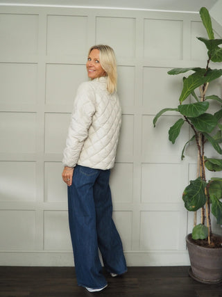 Olla Short Lightweight Jacket with Diamond Quilt Detail &amp; Zip Fastening by Part Two - Navy Blue and Buttermilk