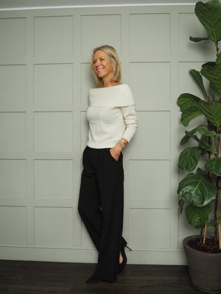 Lunar Cashmere Mix Jumper - Black and Ivory