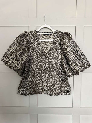 Kaela Blouse with Balloon Sleeves by Soaked - Brown Floral