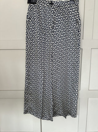 Wilma Cropped Trousers by Emme - Navy Blue