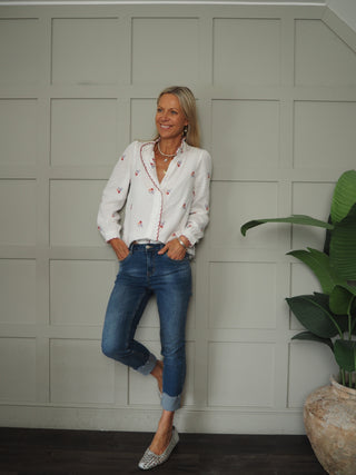 Dale Cheesecloth Blouse with Embroidered Flowers and Scalloping - White