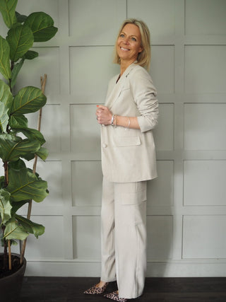 Amber Single-Breasted, Lined, Oversized Blazer with Button Fastening - Stone