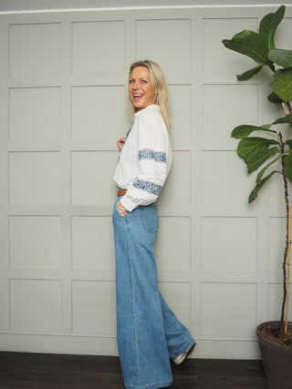 Rio Wide Leg, High Waisted Lightweight Jeans - Light Denim Blue