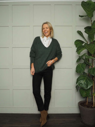 Franciska High Rise Denim Jeans with Raw Hem - Black