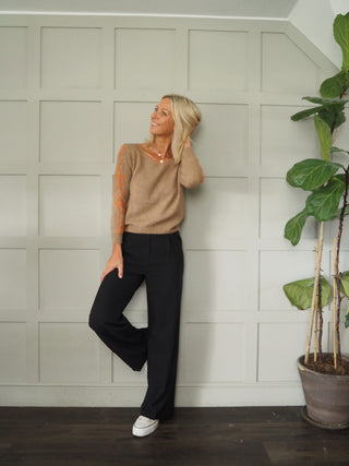 Laran V-Neck Jumper with Contrasting Colour on Sleeve - Camel/Orange, Ecru/Camel and Green/Navy