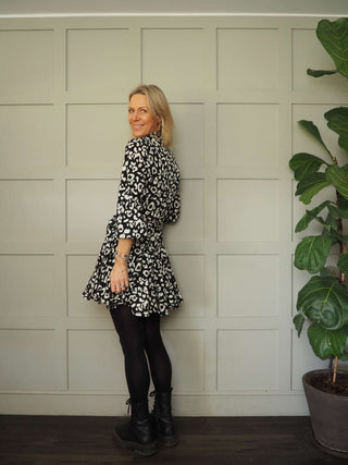 Sindi Shirt Dress - Black/Ecru Leopard Print