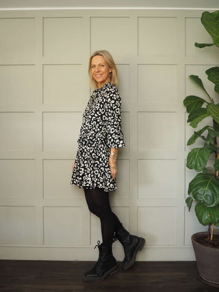 Sindi Shirt Dress - Black/Ecru Leopard Print