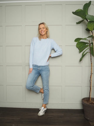 Frazer Jeans Straight Leg, Mid Rise with Stretch - Dark Indigo, Light Denim